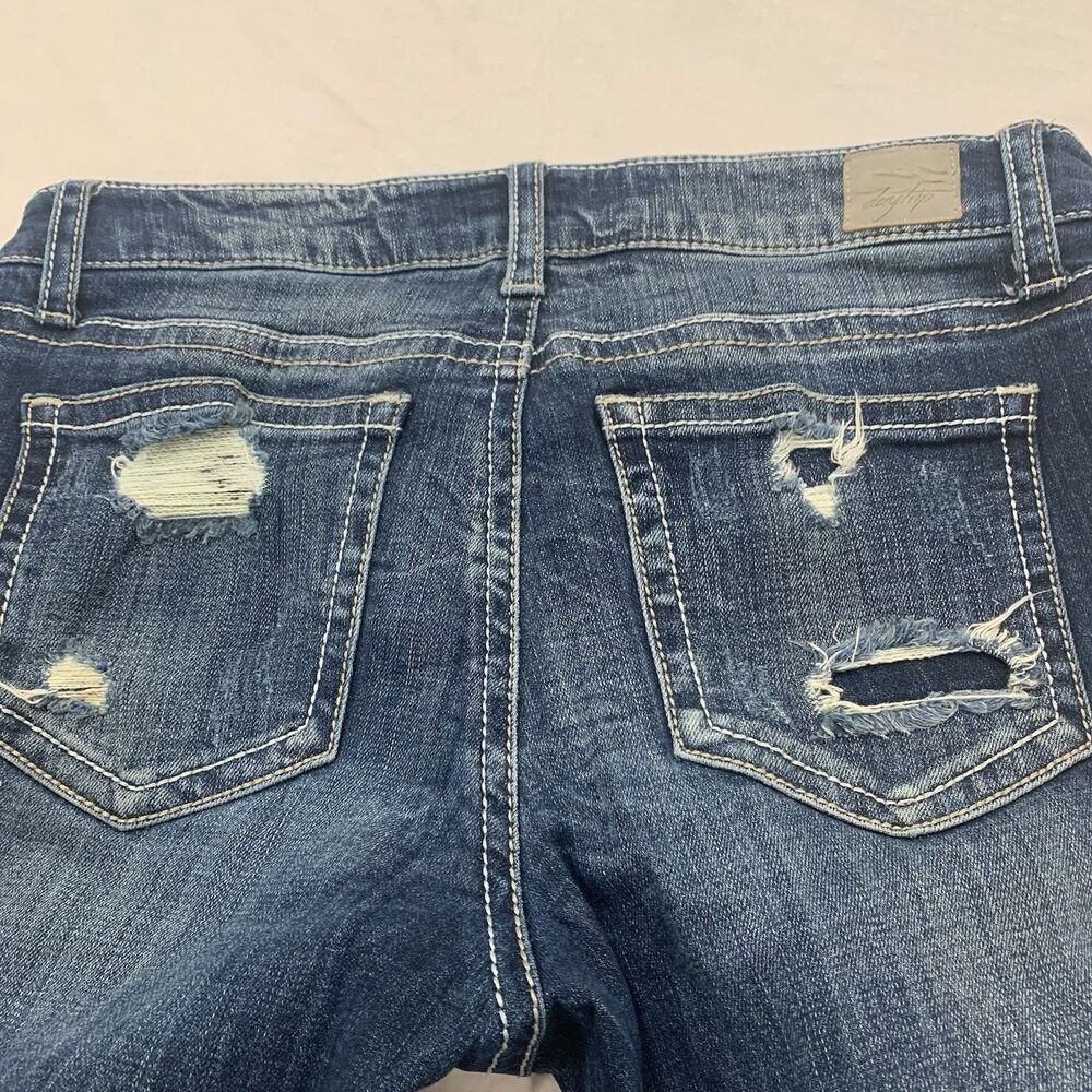 Daytrip Virgo Straight Fit Women’s 30R Med Wash Flat Pocket Stretch Distressed - Picture 15 of 16